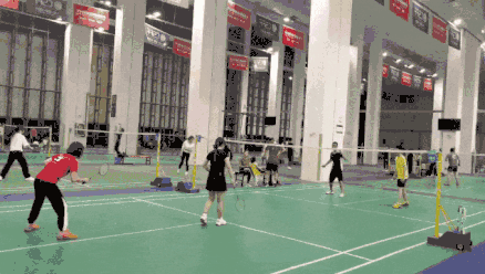 张雷王辉.gif